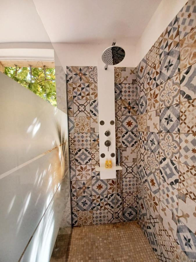 Studio Avec Jardin Entre Aix-En-Provence, Luberon Et Verdon Peyrolles-en-Provence Eksteriør bilde